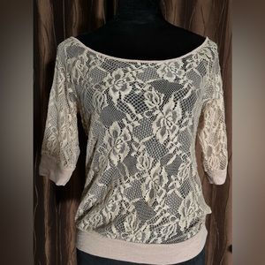 Eyeshadow soft lace top, tag is size Small but realistically a Sm/Med (8-10)